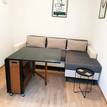 Casa Singur In Curte, Centru Vechi, 4 Persoane *