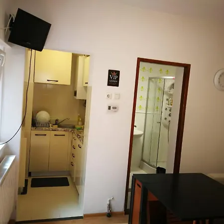Casa Singur In Curte, Centru Vechi, 4 Persoane Feriehus *